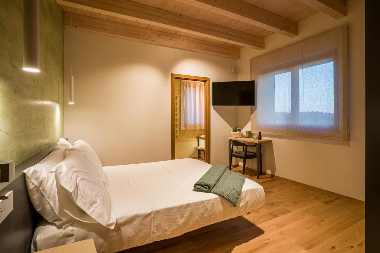 Agri-Relais Ventisettegradi Bed & Breakfast Montemarciano Exterior photo